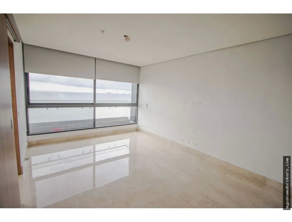 Venta de apartamento con vista al mar en ph matisse, costa del este