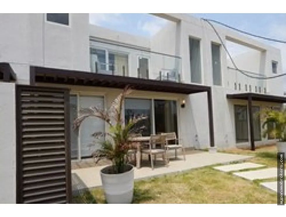 Venta de casa en the tides, playa caracol, chame