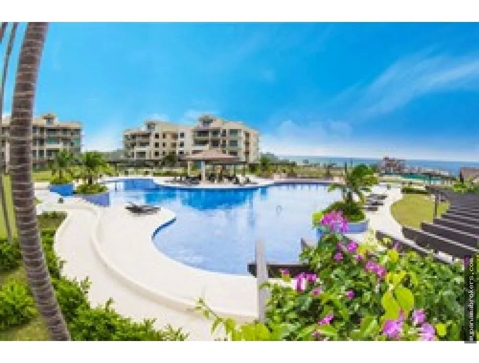Venta de apartamento vacío en ph altamar, casamar, san carlos