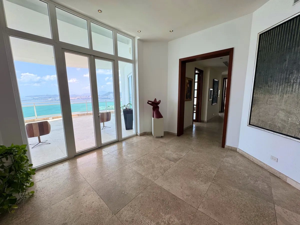 Venta de apartamento de lujo en PH Bahía Pacífica, Panamá