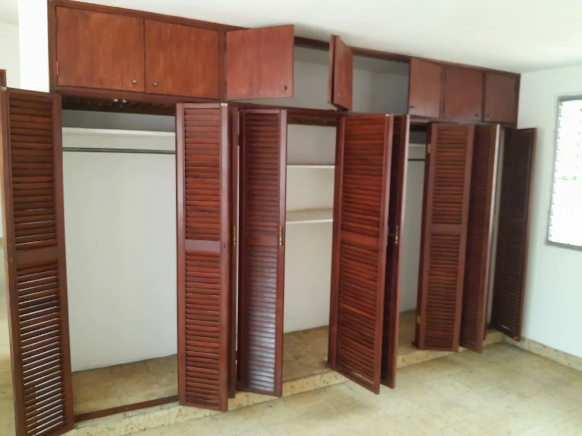 Venta de casa grande en las cumbres