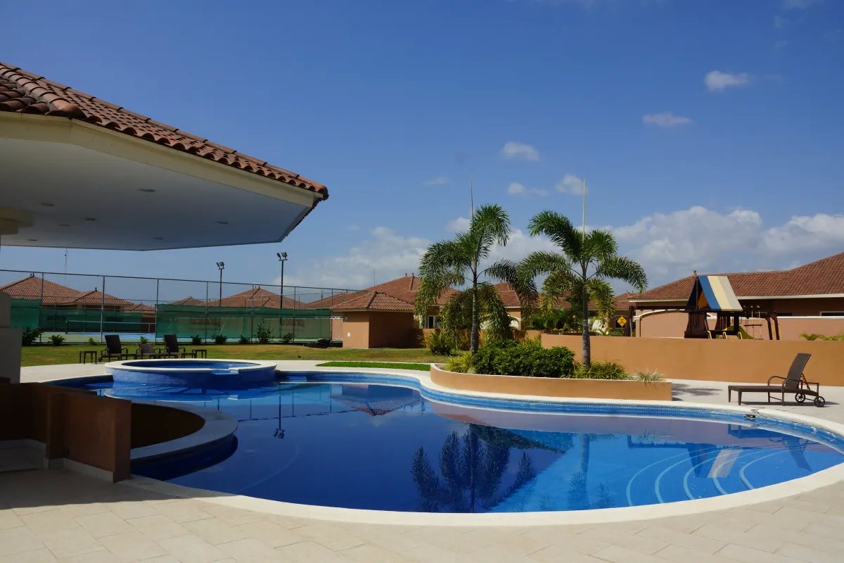 Casa en Venta  $172,800  Residencial Vista Mar, La Chorrera