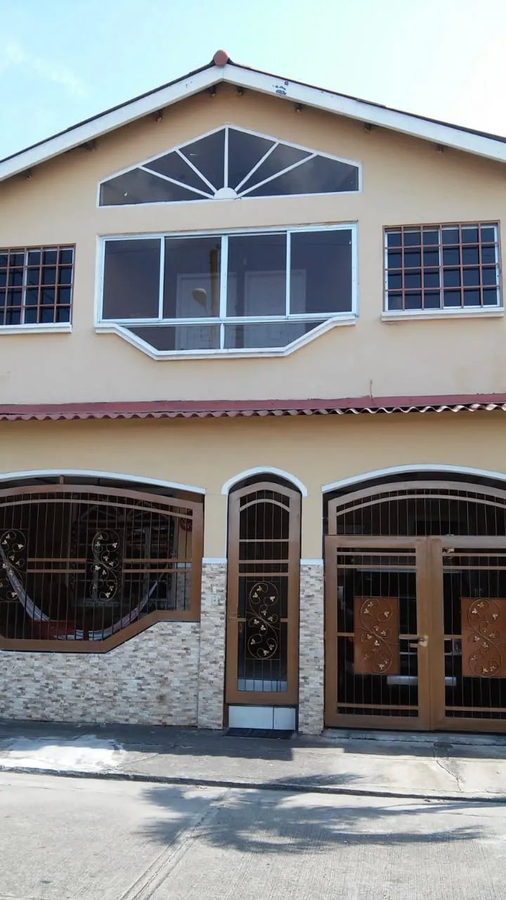 se vende casa duplex en Rio abajo