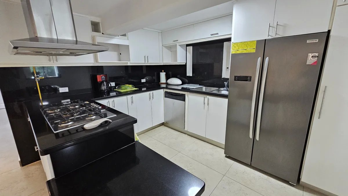 ALQUILER DE APARTAMENTO EN BELLA VISTA
