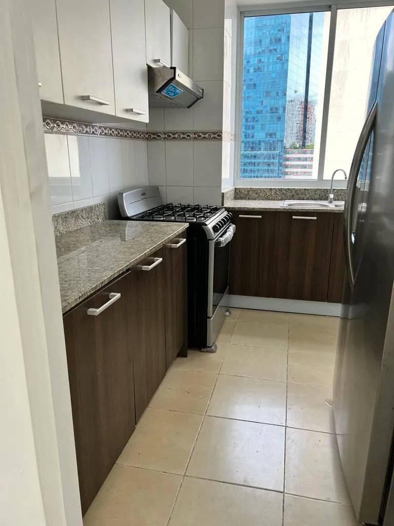 Vendo penthouse en el Cangrejo 200mts, 3 rec + cbe, lujoso y amplio