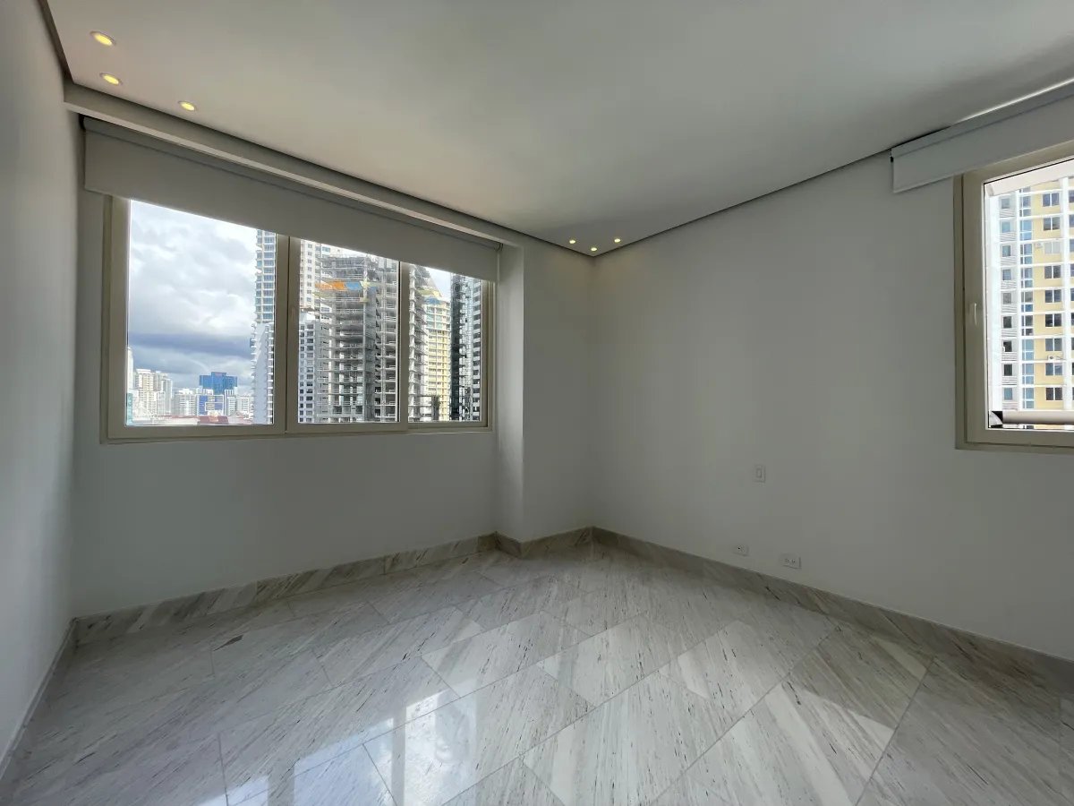 Alquiler de Apartamento en The Towers Punta Paitilla 10A