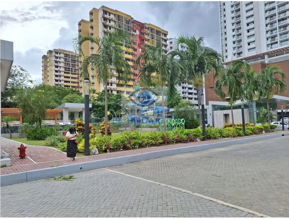 Se Vende exclusivo apartamento en Condado Gardens Torre 200
