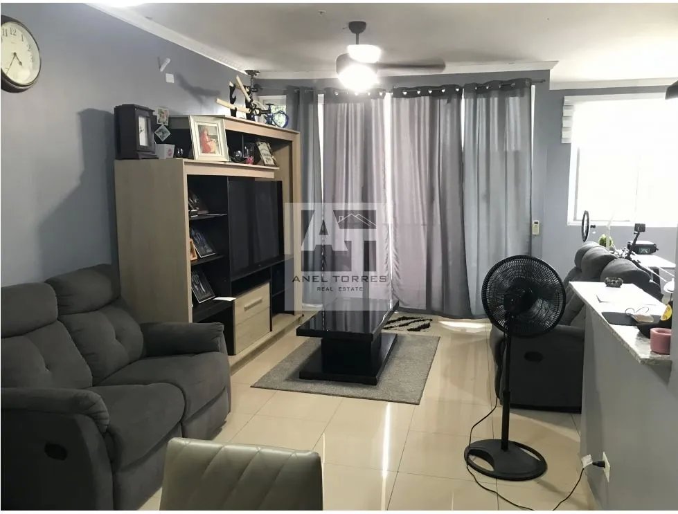 Se Vende apartamento en PH Esmerald Village ViLLa Zaíta.
