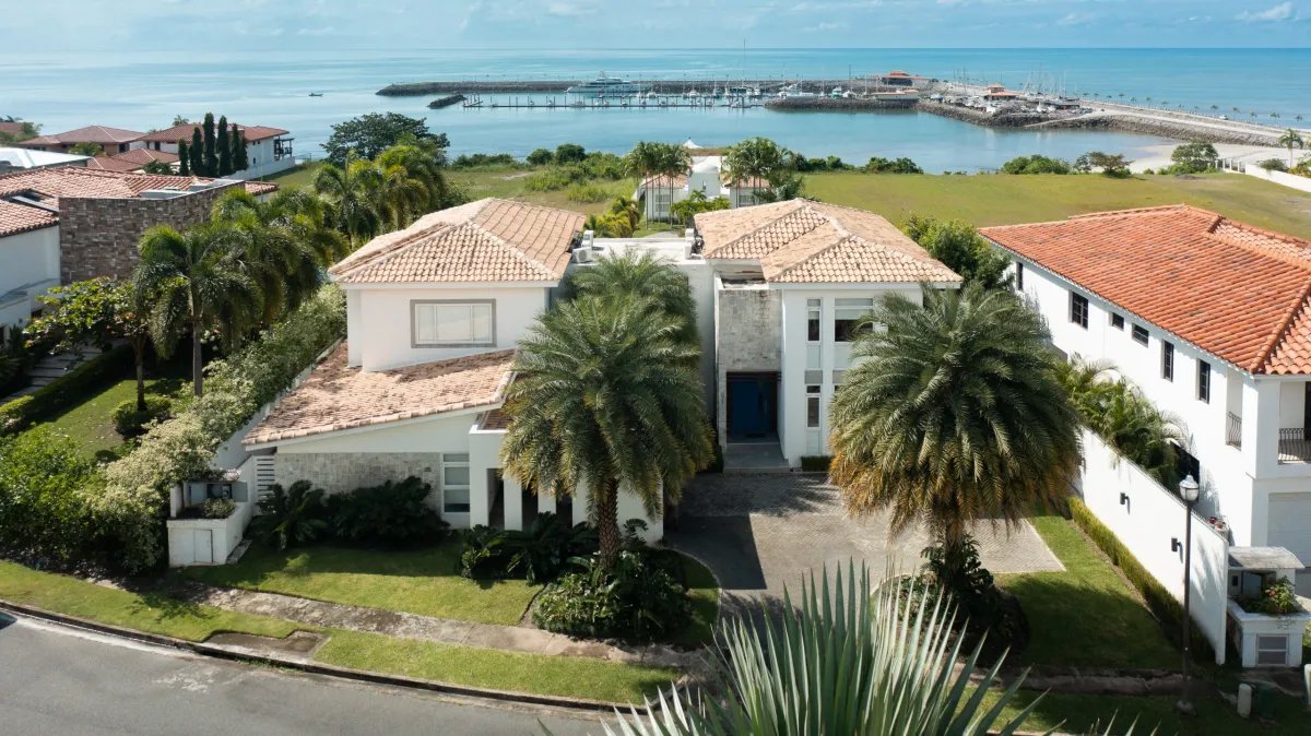 VENTA DE MANSIÓN DE LUJO EN VISTA MAR, SAN CARLOS