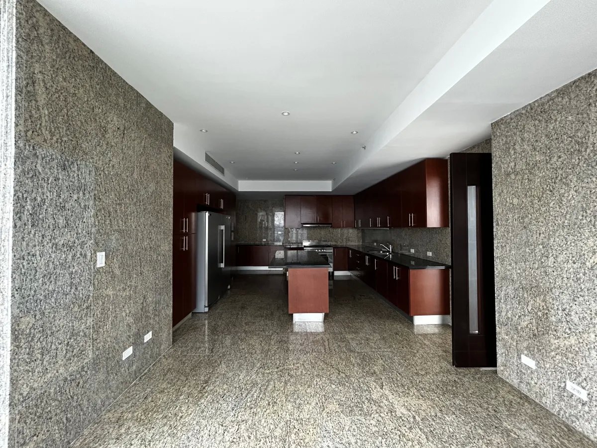 ALQUILER DE APARTAMENTO LINEA BLANCA, EN PH THE POINT, PUNTA PAITILLA