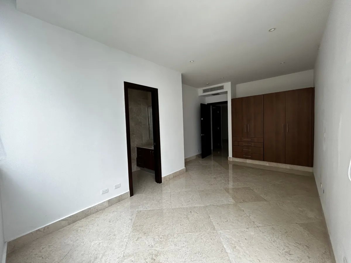 ALQUILER DE APARTAMENTO LINEA BLANCA, EN PH THE POINT, PUNTA PAITILLA