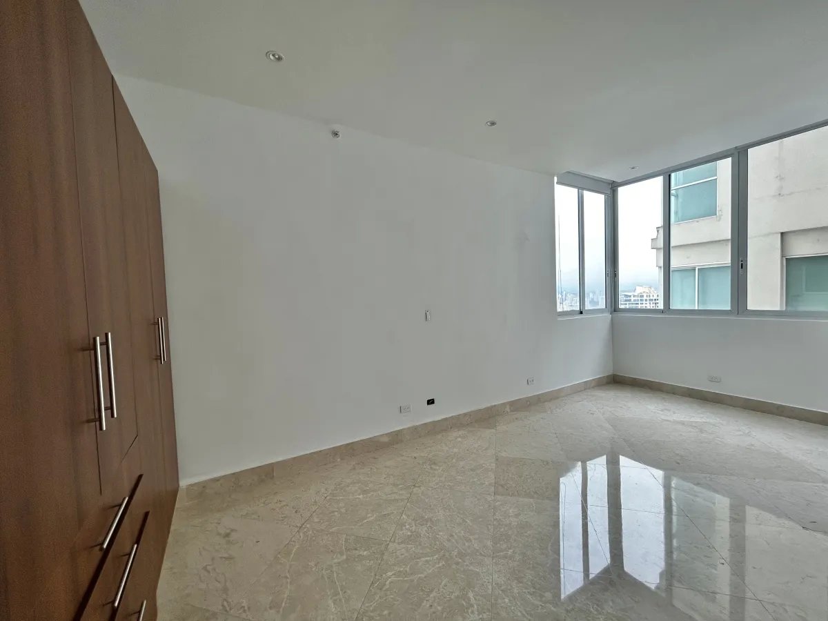 ALQUILER DE APARTAMENTO LINEA BLANCA, EN PH THE POINT, PUNTA PAITILLA