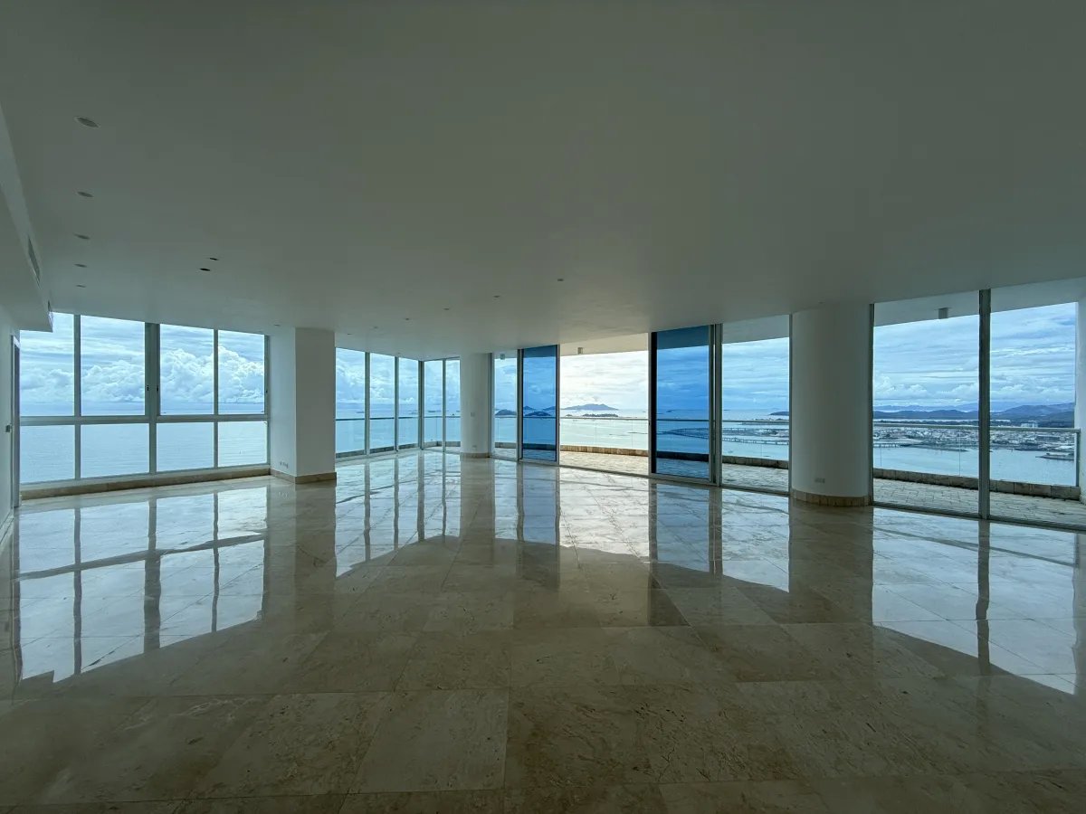 ALQUILER DE APARTAMENTO LINEA BLANCA EN PH THE POINT PUNTA PAITILLA