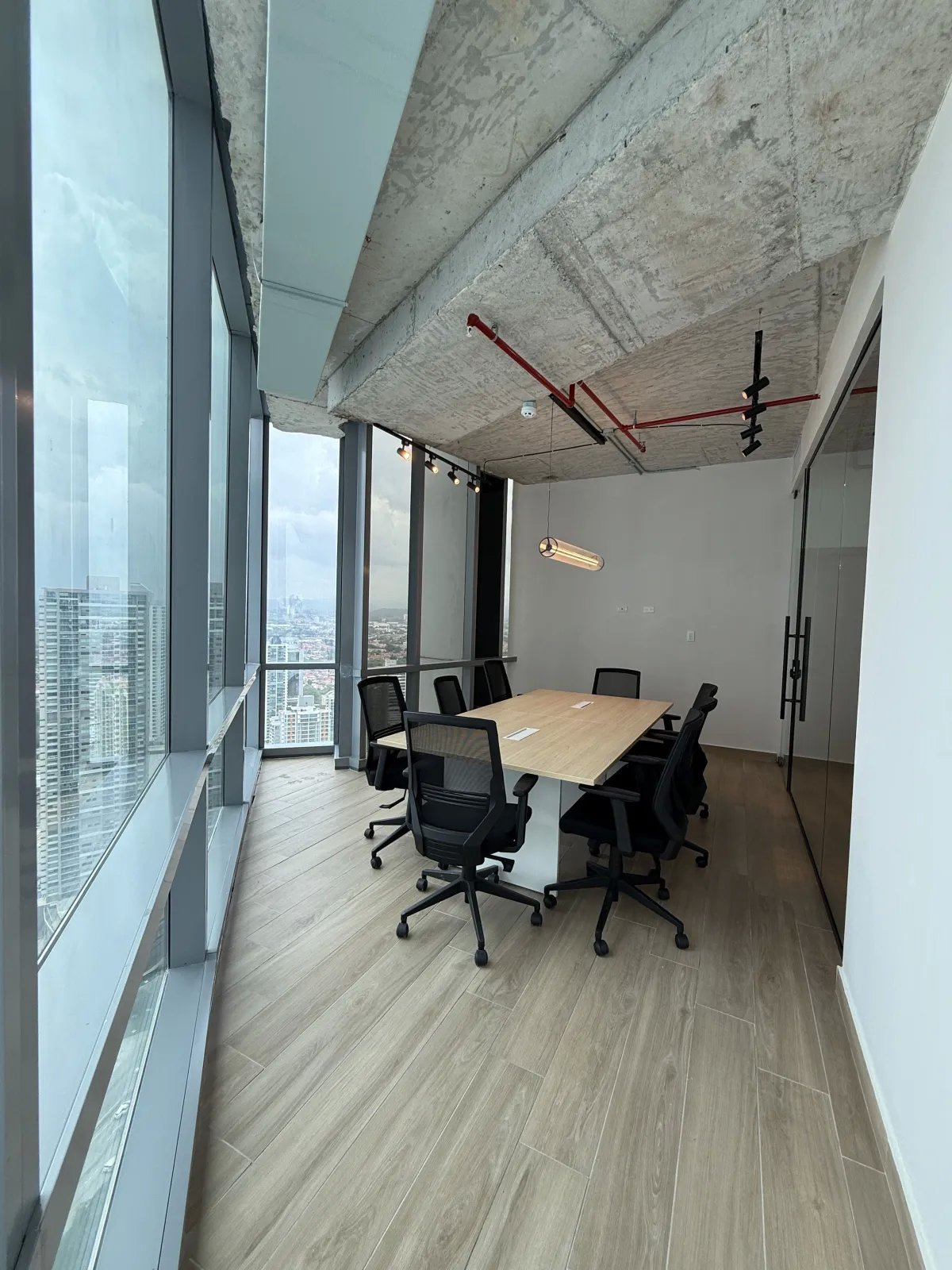 Oficina Amoblada de 122m² en Financial Park, Costa del Este  Corporativa Premium