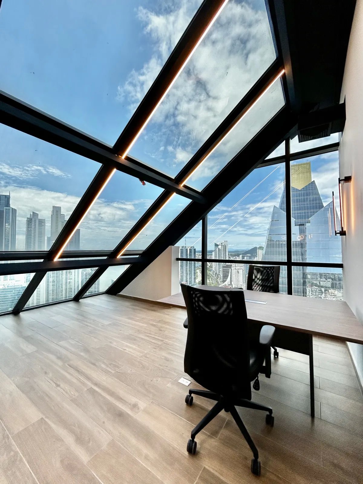 Oficina Amoblada de 154m² en Tower Financial Center, Calle 50  Lista ...