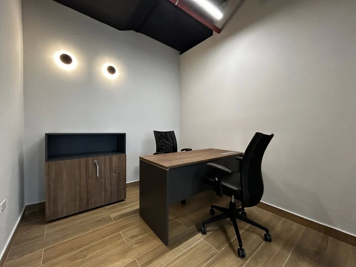 Oficina Amoblada de 154m² en Tower Financial Center, Calle 50  Lista para Ocupar