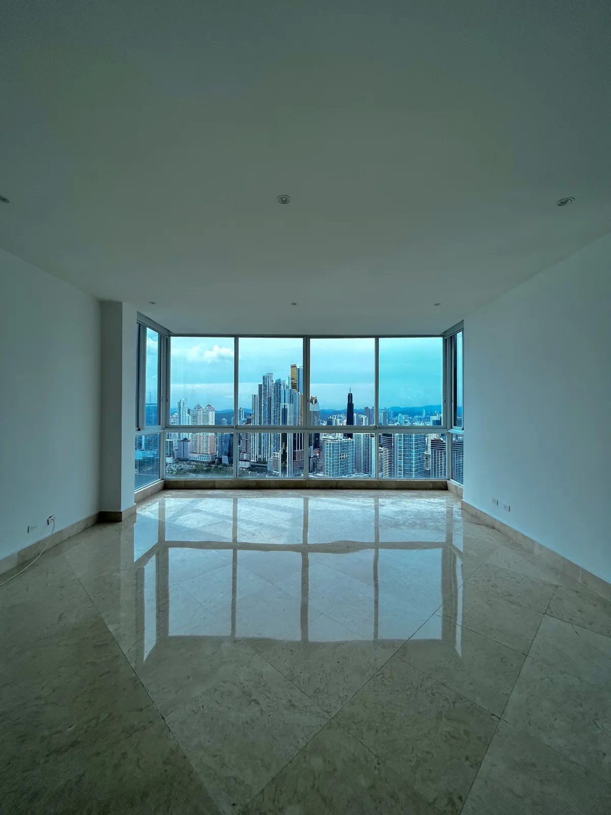 Majestuoso Apartamento de 500m² en PH The Point, Paitilla  Con Línea Blanca