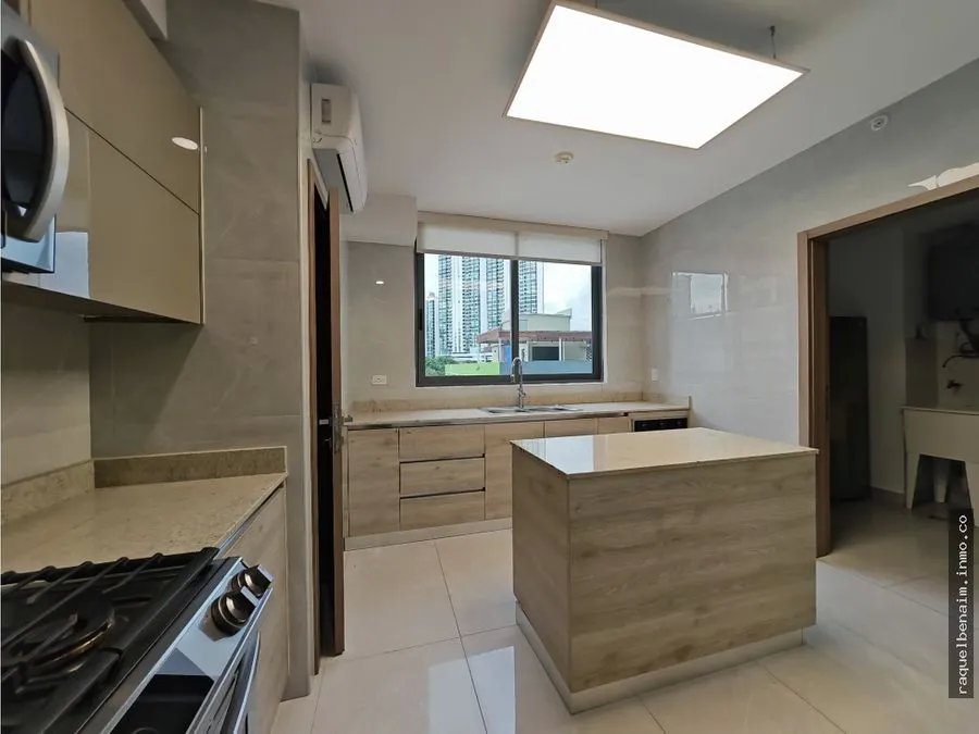 Venta de apartamento en Bella Vista, 195 m2