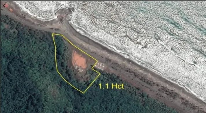 Paraiso Caribeño en Cuango  Terreno Titulado Frente a la Playa.