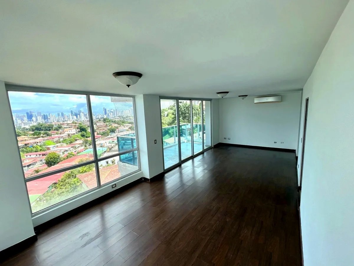 Espacioso apartamento con excelente ubicación en Villa de Las Fuentes