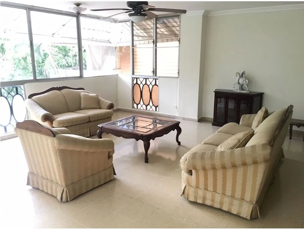 Venta de apartamento en PH Araguaney, El Carmen