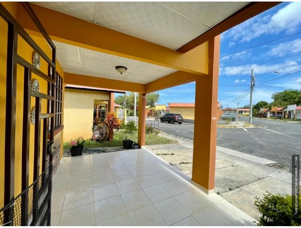 Venta de Casa en Urbanización Los Bosques, Las Tablas.