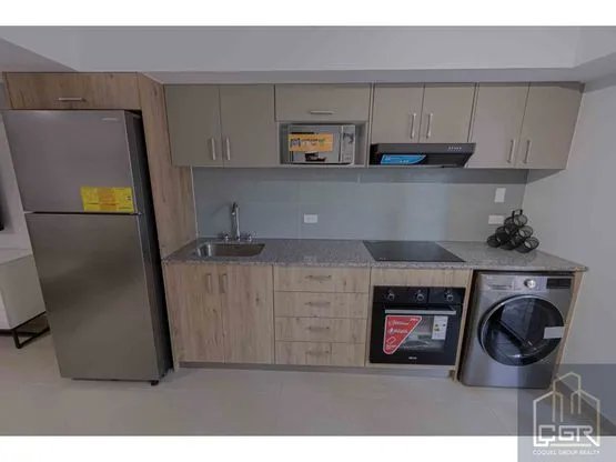 VENTA DE APARTAMENTO AMOBLADO EN PH SANTA TERESITA LIVING CASCO VIEJO