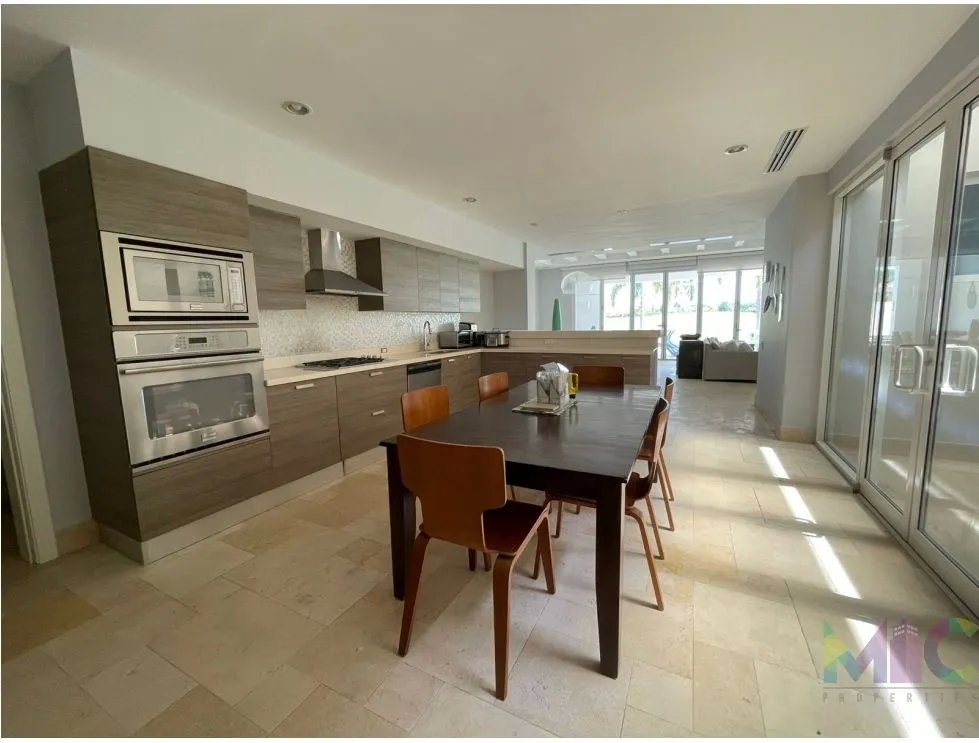 Se Vende Casa en Buenaventura Anton