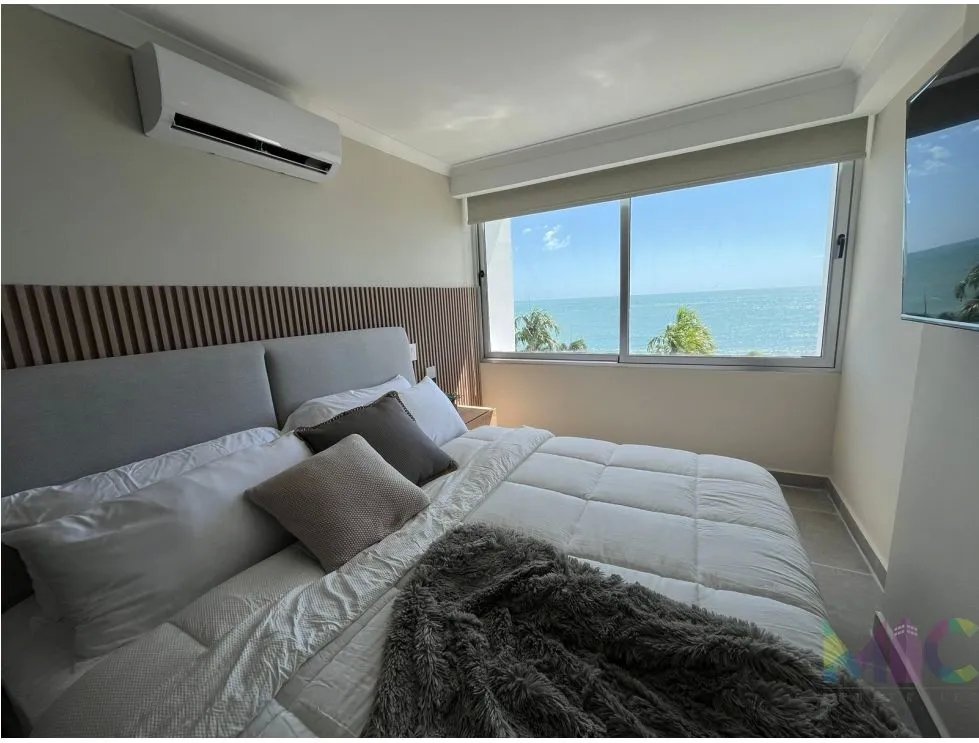 Se vende apartamento con vista al mar  -  San Carlos - PH The Palm