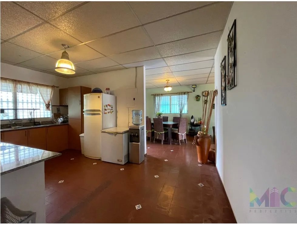 Se vende residencia de playa - Gorgona