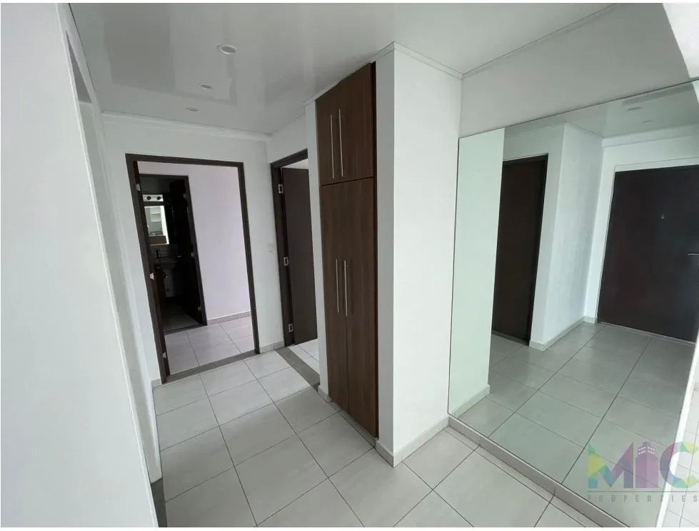 Se Vende Apartamento en El carmen PH Trinitty