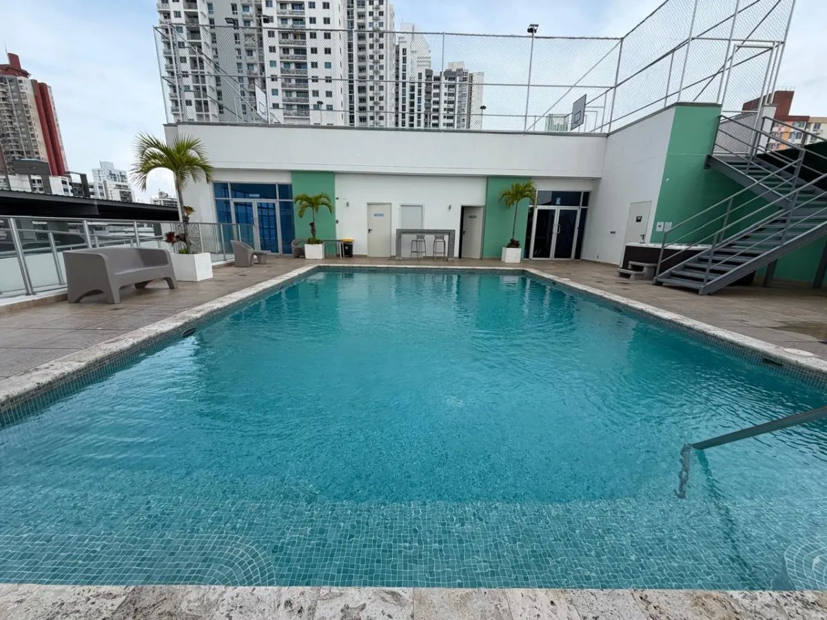 Venta Apartamento amoblado en PH San Roque, Via España
