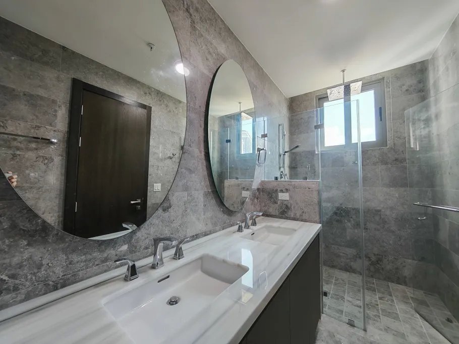Apartamento en Alquiler en Paitilla, 320 m2