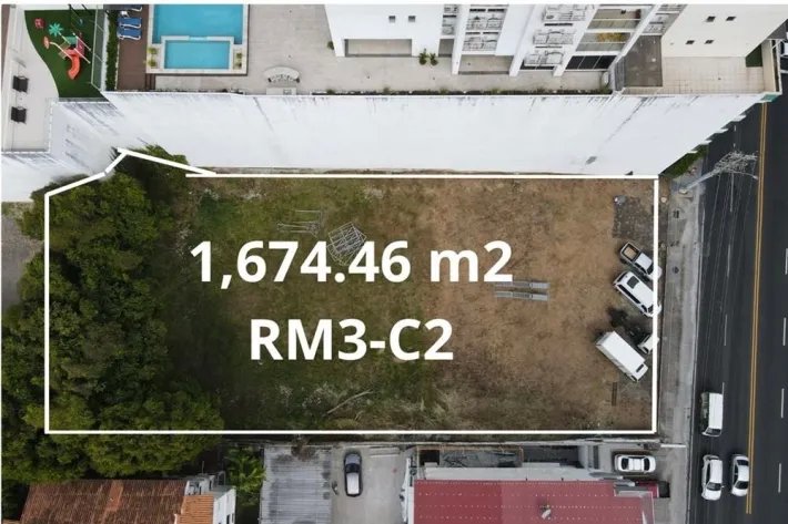 Lot for sale in Obarrio, Bella Vista
