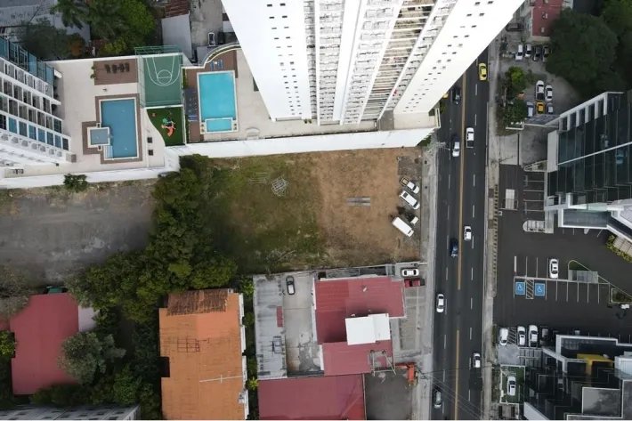 Lot for sale in Obarrio, Bella Vista