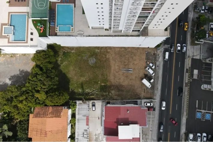Lot for sale in Obarrio, Bella Vista