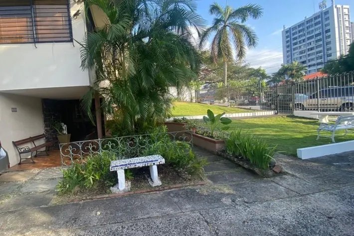 Venta de casa en Altos del Golf, Panamá