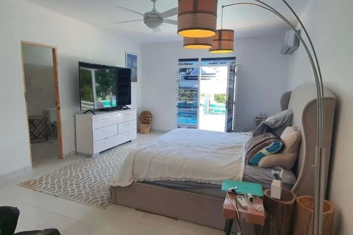 House for sale in Coronado