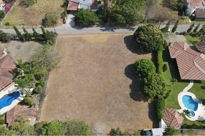 Lands for sale at Club de Golf, Coronado, Chame