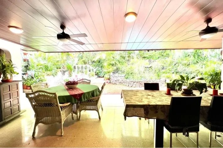 Venta de casa en La Loma, Hato Pintado