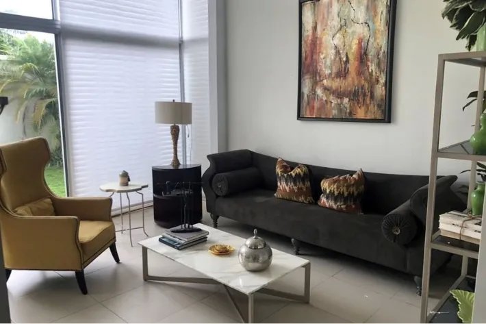 Venta casa en Costa Sur Village, Juan Díaz