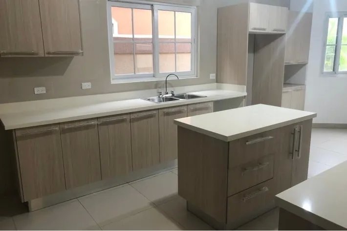 House for sale in El Doral, Costa Sur