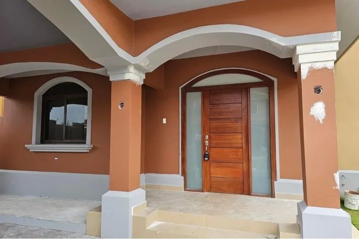 House for sale in El Doral, Costa Sur