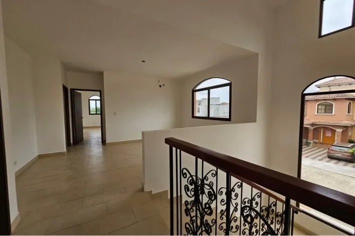 House for sale in El Doral, Costa Sur