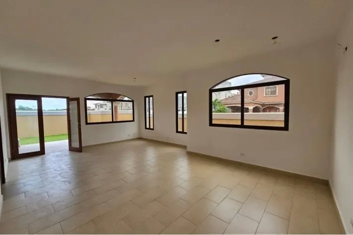House for sale in El Doral, Costa Sur