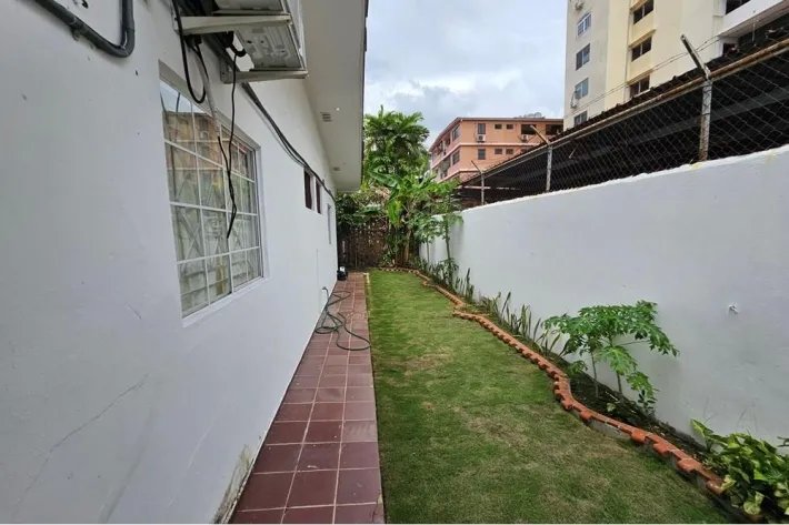 Commercial house for sale in Obarrio