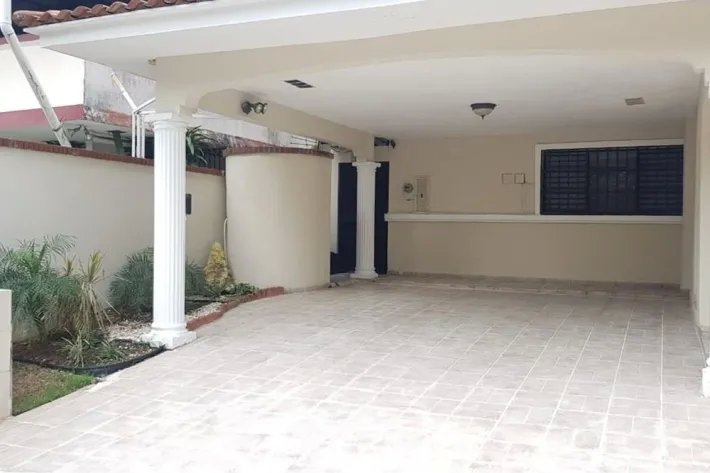 Venta de casa en Urbanización La Alameda, Betania