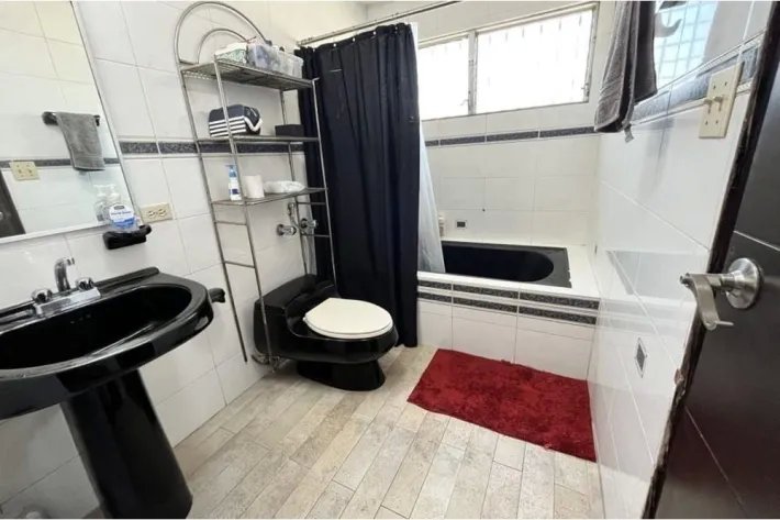 House for sale in Altos de Panama