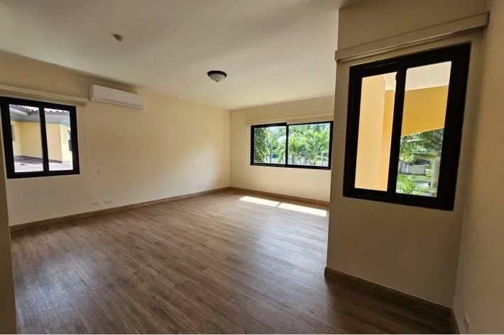 Casa en venta en Antigua, Costa del Este