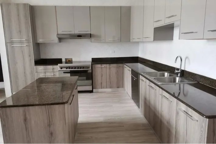 Apartment for rent in Punta Pacifica, Panama